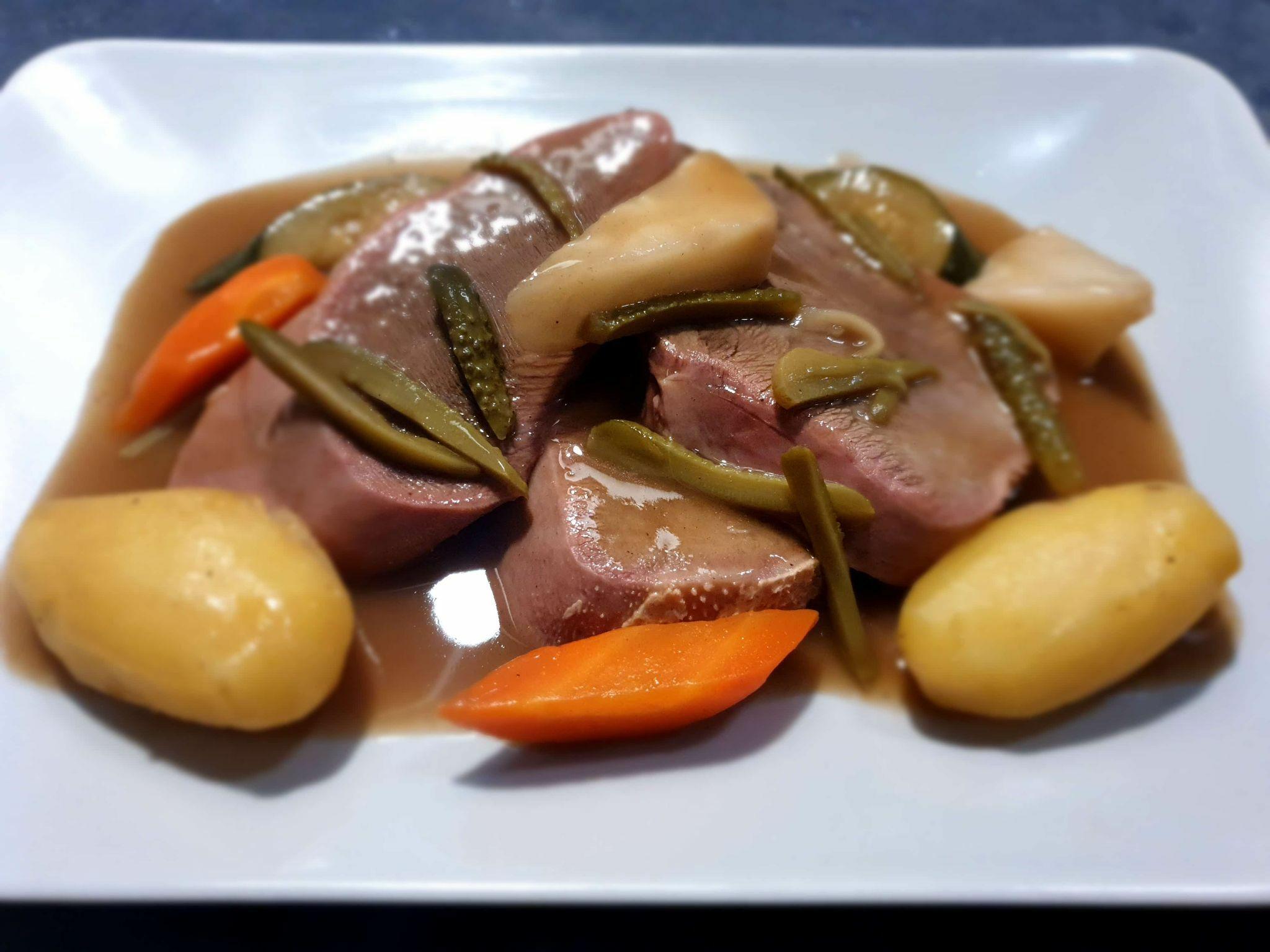 eccbc87e4b5ce2fe28308fd9f2a7baf3-langue-de-veau-sauce-piquante